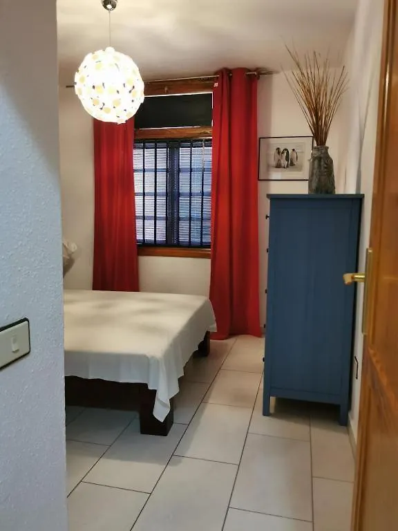 2Bed Apartment Pool View- San Eugenio Costa Adeje  0*, Costa Adeje (Tenerife)